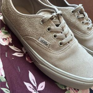 Vans Low-Top Suede Sneakers in Beige